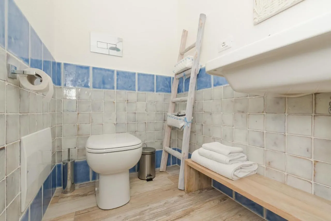 Casa Ono - Appartamento Con 2 Camere E 2 Bagni In Centro Abitato Orosei 0*,